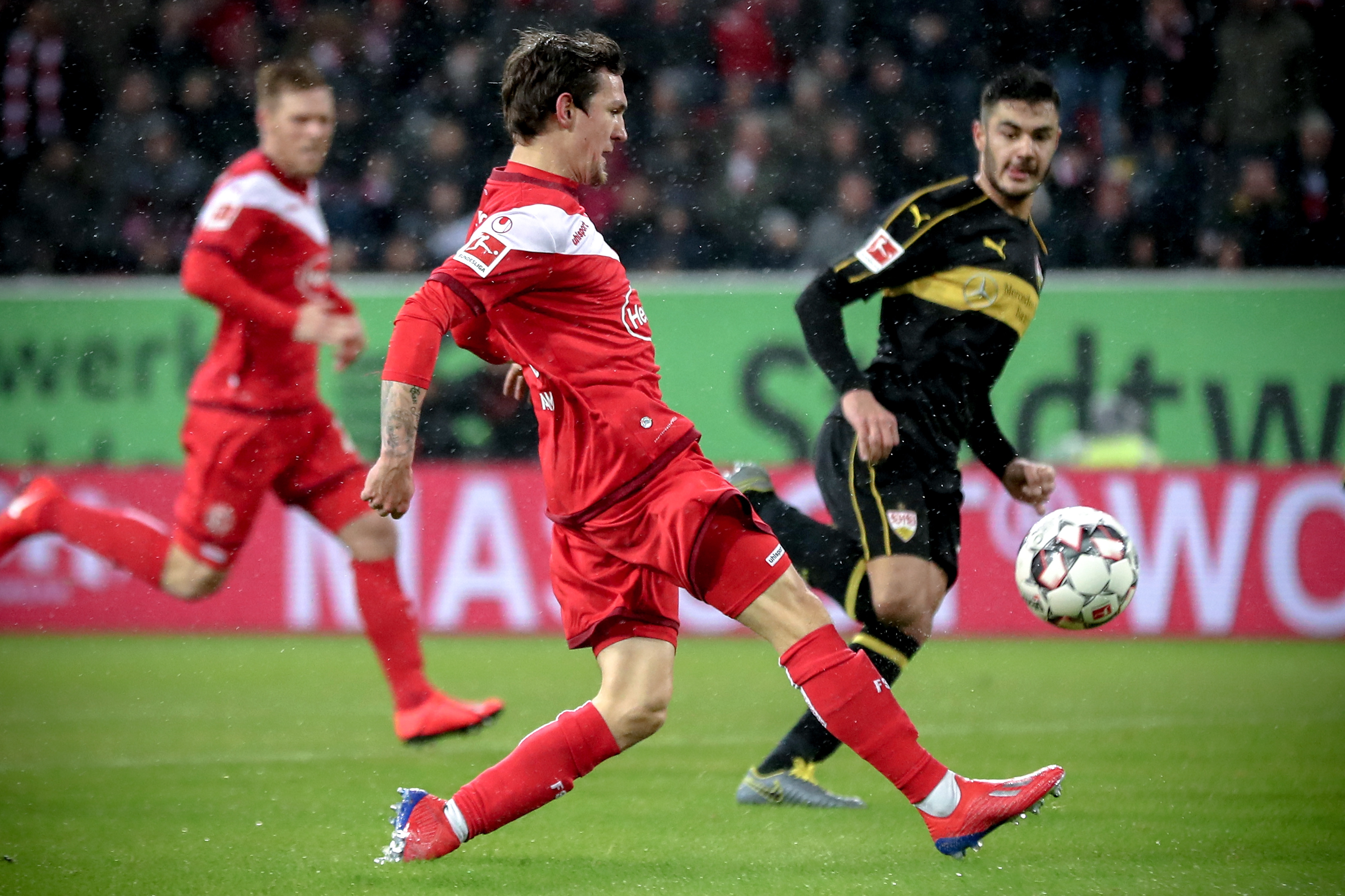 辅以数据分 辅以数据分