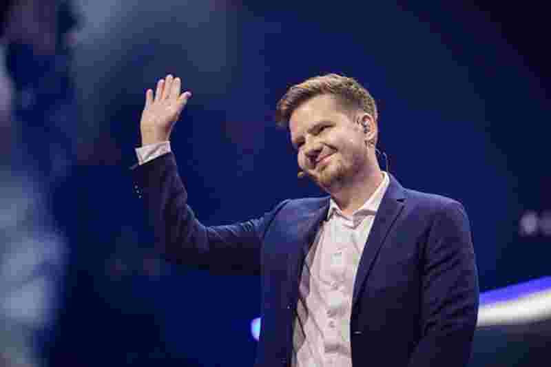 美国警方接 美国警方接